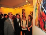 İSMAIL ÇELIK - Yyü Öğrencisi Esen İlk Resim Sergisini Açtı