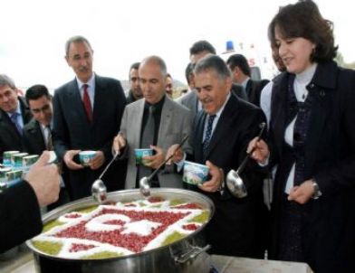 Melikgazi Sosyal Konutlarının Temeli Atıldı