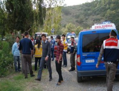 Otomobil Uçuruma Uçtu: 2 Yaralı