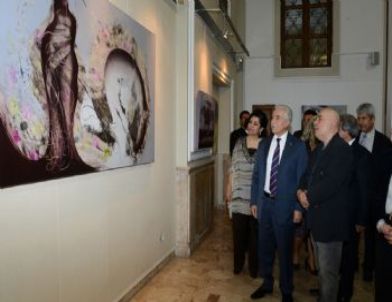 Ertuğrul Ateş’ten “Romantik” Sergi