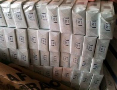 Fıstık Çuvalında Kaçak Sigara Çıktı