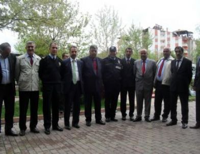 Kovancılar Minibüsçülerinden Bir İlk