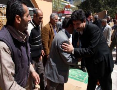 Vanlılar: Kılıçdaroğlu ve Bahçeli Barış Sürecine Köstek Olmasın