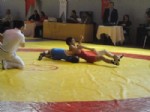 GÜREŞ TAKIMI - Erkek Yetiştirme Yurdu Güreş Takımı Antalya’ya Gidiyor