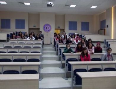 Gediz Kız Teknik ve Meslek Lisesi Öğrencileri Uşak Üniversitesi'ni Çok Sevdi