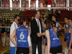 VOLEYBOL FEDERASYONU - Türkiye Voleybol Federasyonu Başkanı Özkan Mutlugil Merinos Spor'u Kutladı