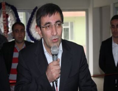 Bakan Yılmaz, Bingöl’de Köy Derneği Açılışı Yaptı