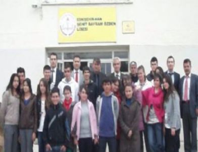 Küçük İlçe Lisesinin Büyük Başarısı