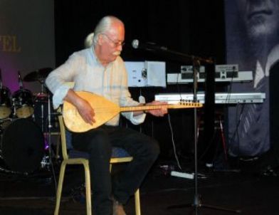 Cahit Berkay Nasıl Solist Olduğunu Açıkladı