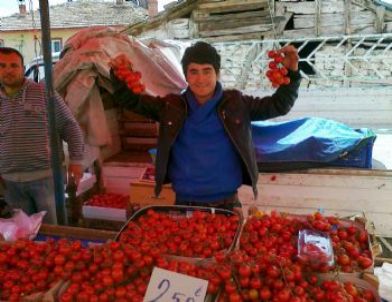 Pazarcılar Arasındaki Rekabet Vatandaşa Yaradı