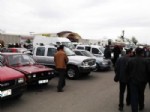 OTO PAZARI - Trabzon'da Açık Oto Pazarındaki  Otomobiller Alıcı Bekliyor