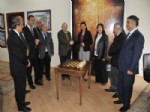 KÜL TIGIN - Türkiye Satranç Federsayon Başkanı Tülay’dan Başkan Uğurlu’ya Ziyaret