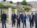 RAMAZAN SEÇILMIŞ - Urfa Kalesinde Çökme