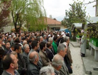 Ürgüp Müftüsü ve Oğlu Çankırı'da Toprağa Verildi