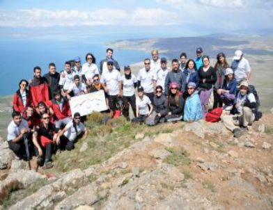 Van’da “10 Zirveye, 10 Zirve Kutusu” Projesi