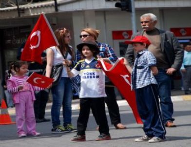 Aydın’da Ulusal Egemenlik ve Milli Anayasa Yürüyüşü Yapıldı