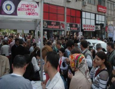 Manisa'da Alışveriş Şöleni Stantlarına Son Gün Kala Yoğun İlgi