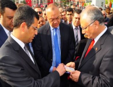 Manisa’daki 23 Nisan Kutlamalarında Program Krizi Yaşandı