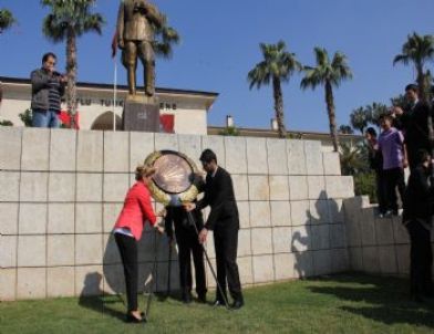 Mersin’de Chp ve Add’den Alternatif Tören