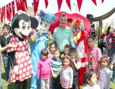 Toroslar'da 23 Nisan Şenlik Havasında Geçti