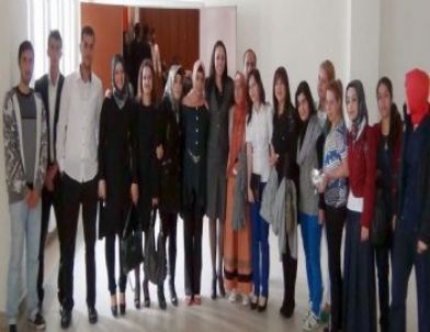 Naci Topçuoğlu Meslek Yüksekokulu'nda Dünya Sekreterler Günü Kutlaması