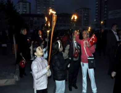 Odtü Kolejinden Geleneksel Fener Alayı