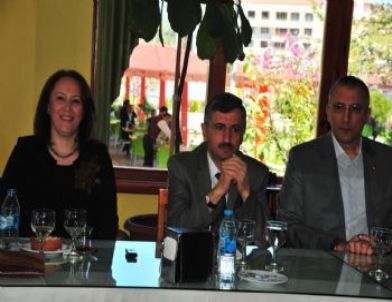 Valilik Personeli Behiye Sirkecioğlu Emekliye Ayrıldı