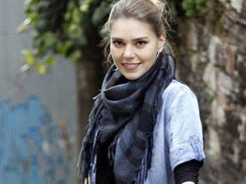 Aslı Enver Hayranlarına Müjde!