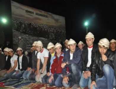 Binlerce genç, Çanakkale'de 98 yıl sonra atalarının izinden yürüdü