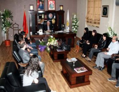 Gaziantep Egeliler Kültür Dayanışma ve Yardımlaşma Derneği’nden Ak Parti’ye Ziyaret