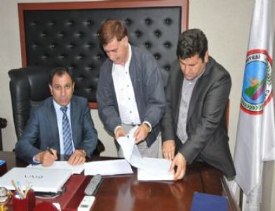 Silopi Belediyesi'nde Tis İmzalandı
