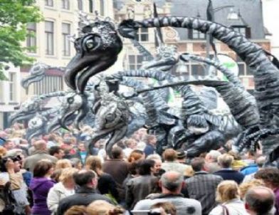 Adana’yı Mitolojik Yaratıklar 'İstila' Edecek