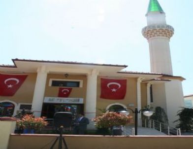 Ali Dik Camii Dualarla Açıldı