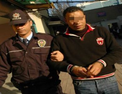 Kendini Bıçaklayan Kocasını Hapisten Kurtardı