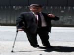 PROTEZ BACAK - Akil İnsanlar Toplantısında Protez Bacağını Atan Gazi Konuştu