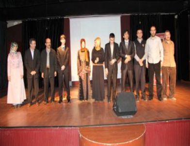 Arapça Yarışmasında Öğrenciler Final İçin Ter Döktü