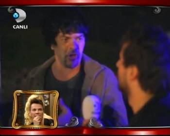 Beyaz, Sinan Akçıl'ı rezil rüsva etti