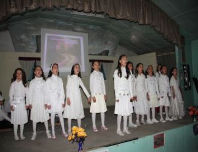 25 Mart İlkokulu’ndan Kutlu Doğum Etkinliği