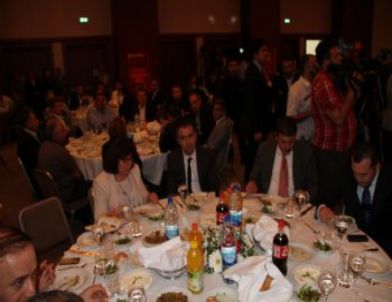 Mardin'de 'Türkiye'ye Yatırım Geleceğe Yatırım' Toplantısı