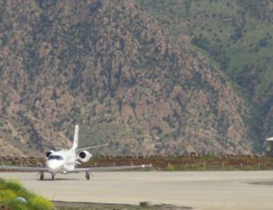 Ulaştırma Denizcilik ve Haberleşme Bakanı Binali Yıldırım Şırnak Havalimanı'nda İlk Deneme İnişi Yaptı