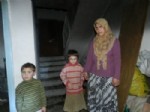 Evi Yanan Aile Yardım Eli Bekliyor