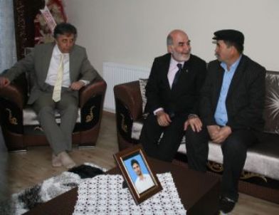 Akil İnsanlar Yozgat’ta Şehit Ailesini Ziyaret Etti