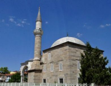 İlçe Merkezindeki Sokollu Kasım Paşa Külliyesi’nin Cami Kısmı 1 Yıl Gibi Kısa Bir Sürede Ayağa Kaldırıldı
