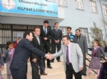 DAVUT ÇALıŞKAN - Aksaray Valisinden, Kazada Ölen Öğretmenlerin Okuluna Ziyaret