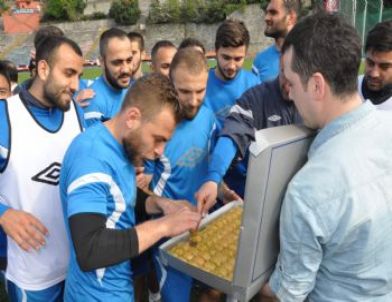 AK Parti’den, Zonguldakspor’a Ziyaret