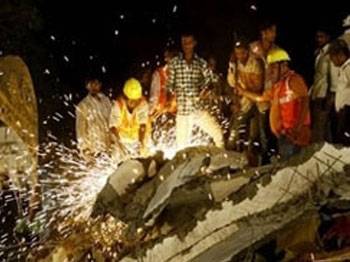 Kaçak inşaa edilen bina çöktü: 27 ölü, 54 yaralı