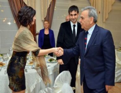 İzmir Büyükşehir Belediye Başkanı Aziz Kocaoğlu'ndan İzmirli Avukatlara Teşekkür