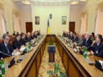 TBMM Başkanı Çiçek, Ukrayna Başbakanı Azarov İle Görüştü