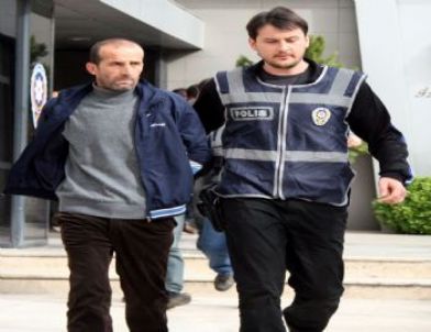 'Polisiz' Diyerek Dolandıran Zanlılar Yakalandı