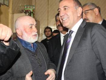 Vatandaştan Gürsel Tekin’e: Çözüm sürecinde neden geri duruyorsunuz?